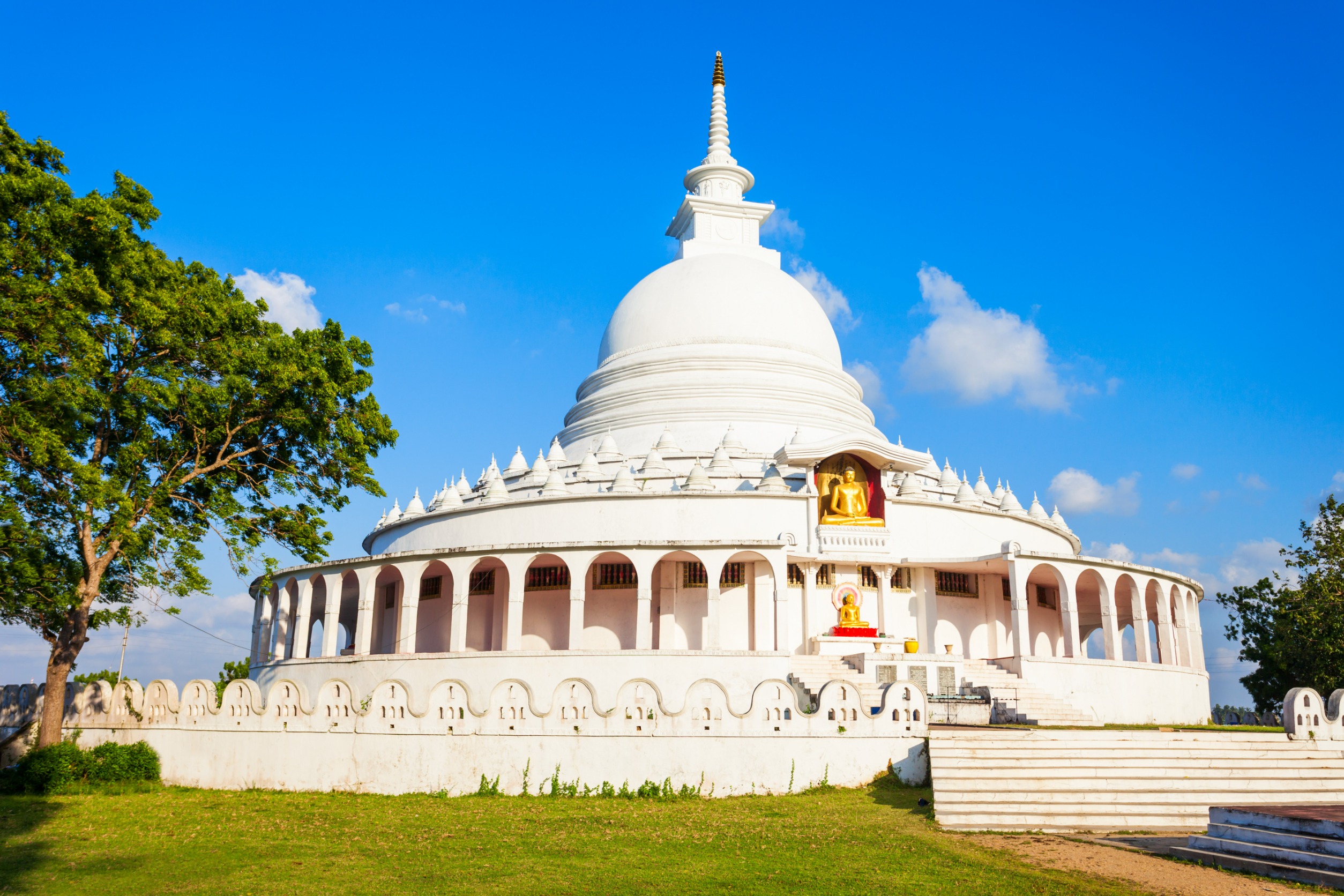 Peace Pagoda (Ampara Sama Ceitya) located in Ampara, Sri Lanka